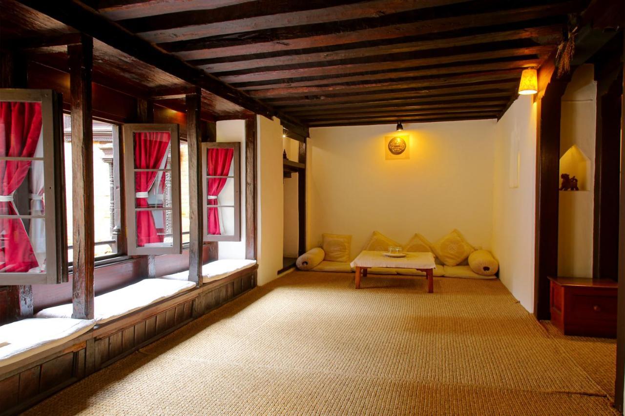 Newa Chen Historic House Unesco Lalitpur Extérieur photo