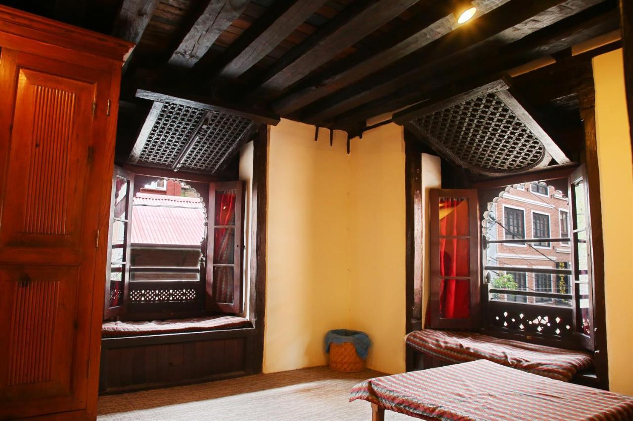 Newa Chen Historic House Unesco Lalitpur Extérieur photo