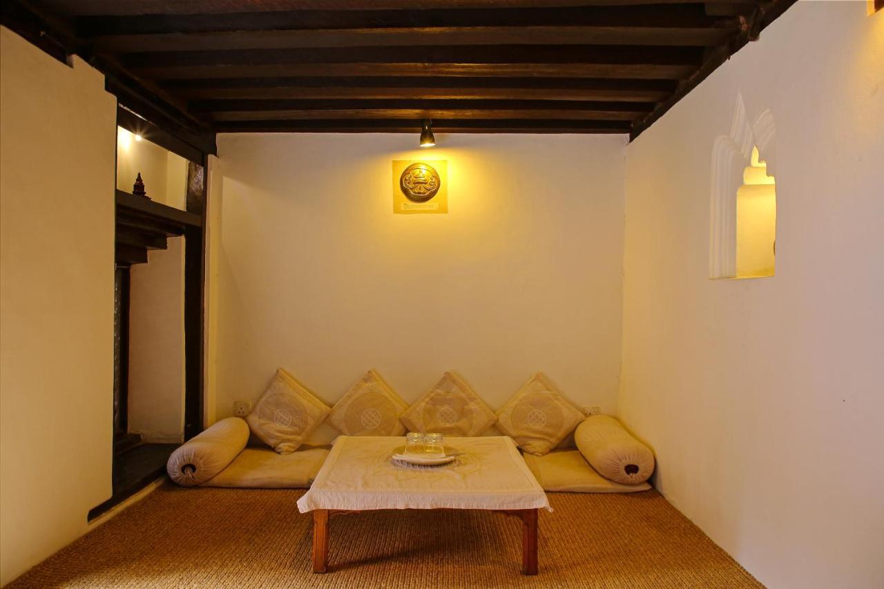 Newa Chen Historic House Unesco Lalitpur Extérieur photo