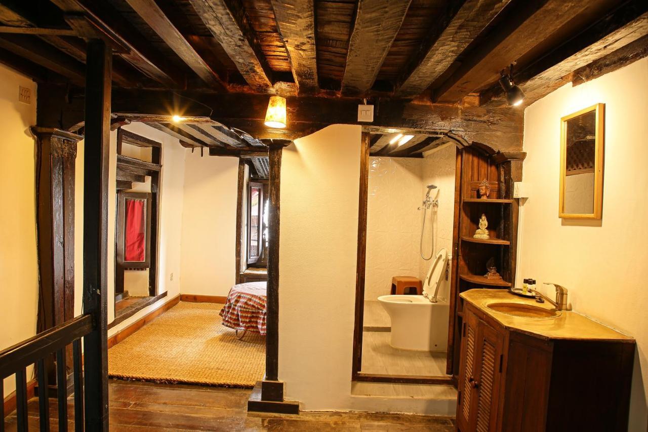 Newa Chen Historic House Unesco Lalitpur Extérieur photo