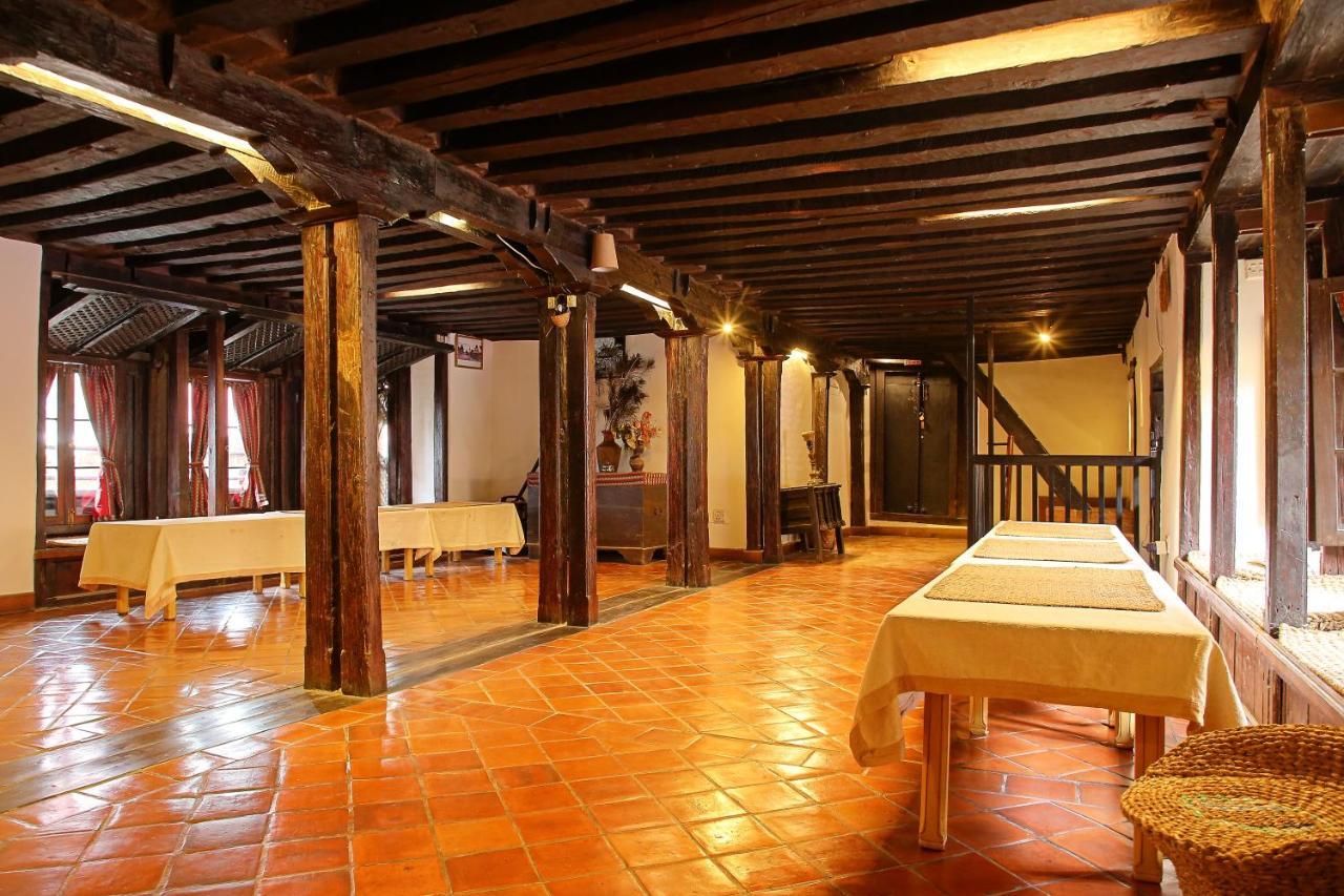 Newa Chen Historic House Unesco Lalitpur Extérieur photo